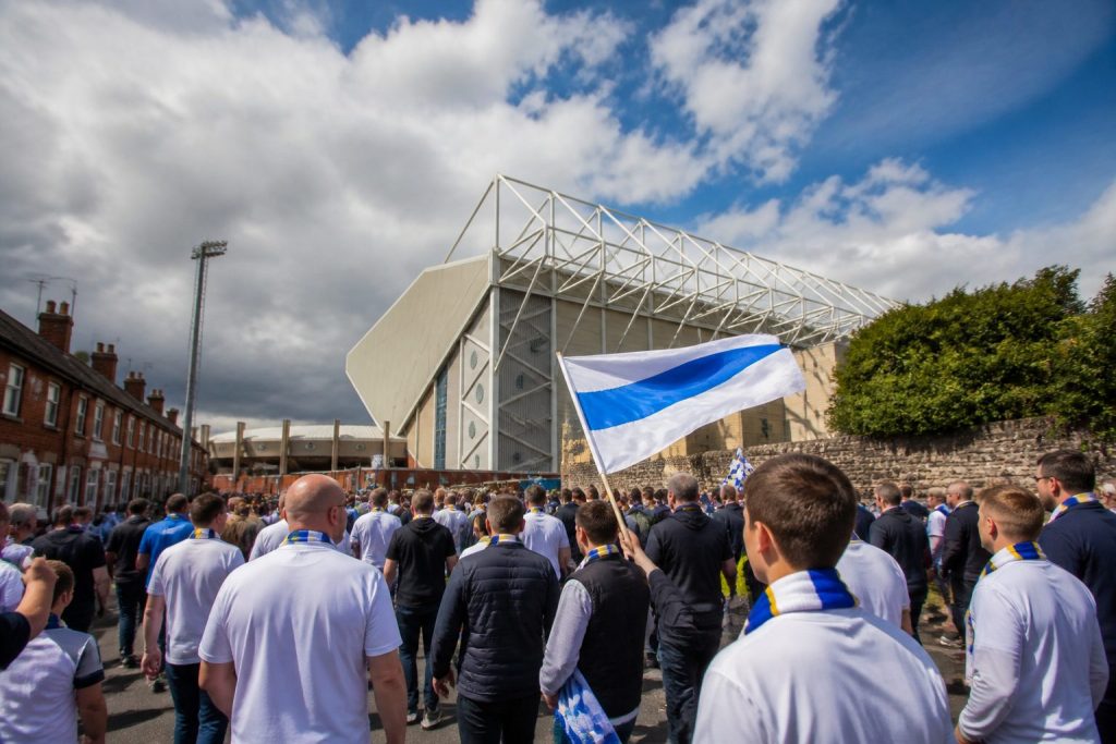 fotbollsresa Leeds United – guide för svenska supportrar